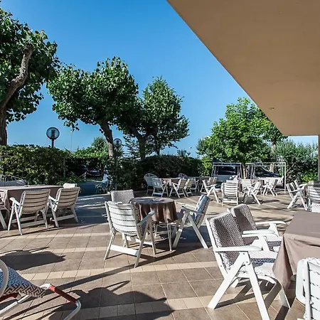 Silver Hotel 3*