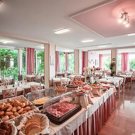 Silver Szálloda Milano Marittima